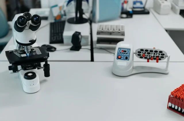 Automation and data work applied to Healthcare operations.